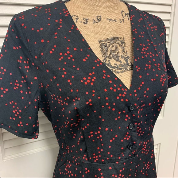 NWT Nasty Gal Black w/ Red Dot Print Midi Dress. Size US 8 - Picture 4 of 6
